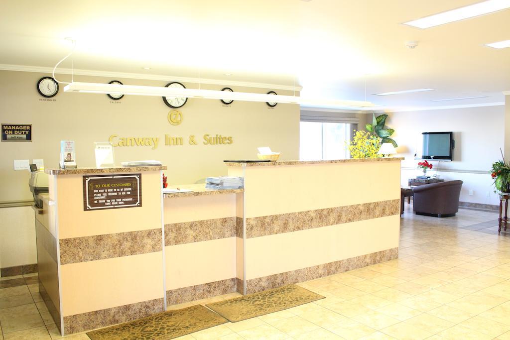 Canway Inn & Suites Dauphin Buitenkant foto