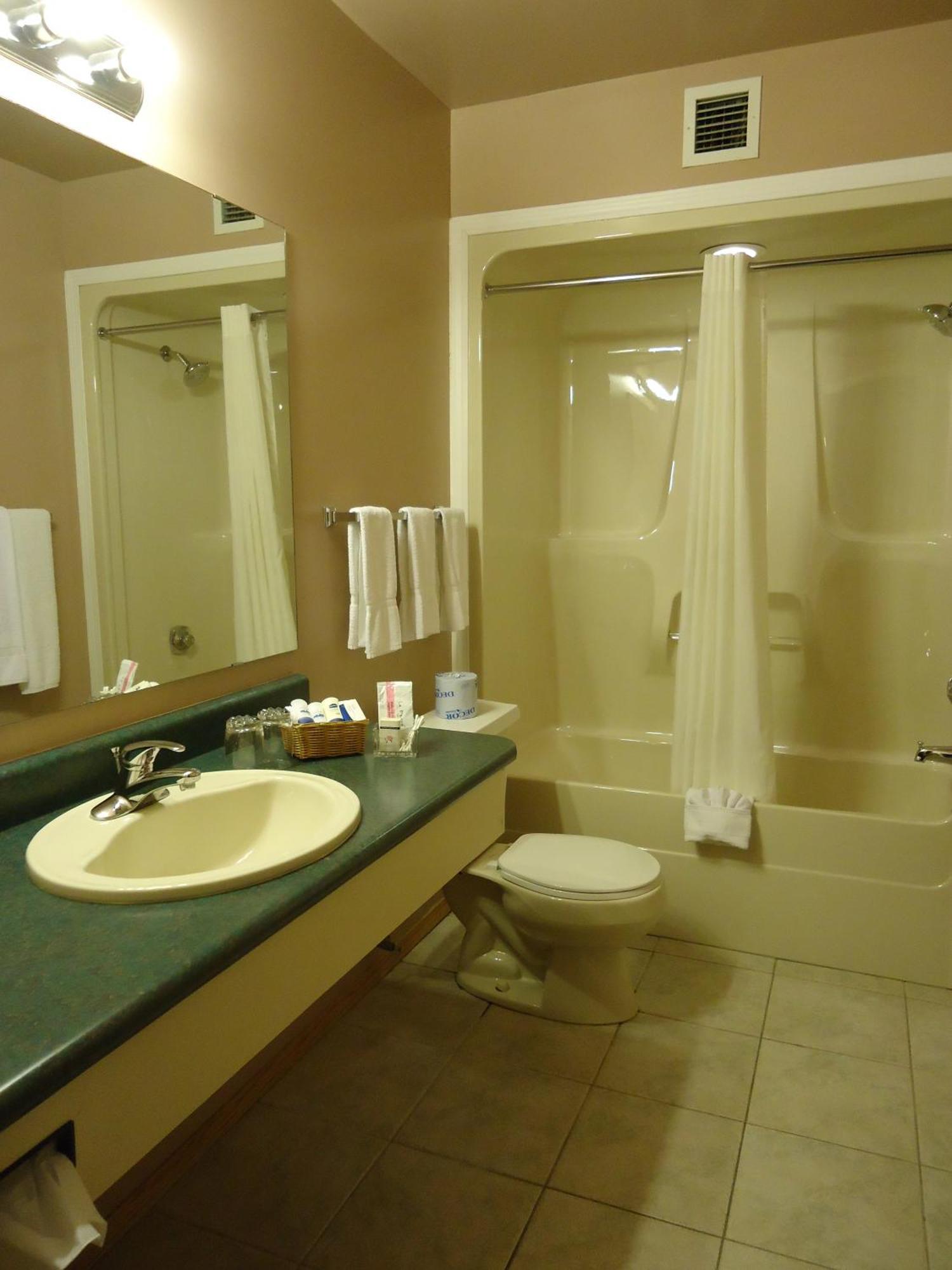 Canway Inn & Suites Dauphin Kamer foto