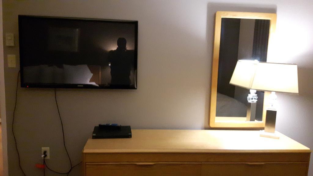 Canway Inn & Suites Dauphin Buitenkant foto
