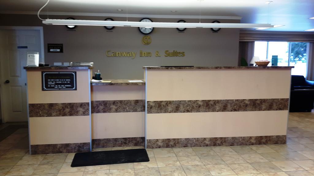 Canway Inn & Suites Dauphin Buitenkant foto